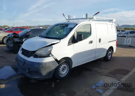 2015 Nissan Nv200 Sv z USA, uszkodzony, nr VIN 3N6CM0KN4FK720572